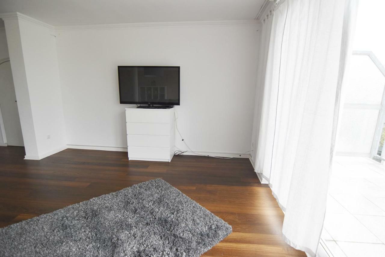 Penthouse Apartment mit Rundumterrasse Köln Exterior foto